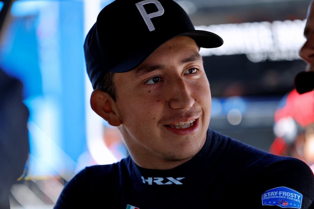 RICARDO ESCOTTO EXTIENDE SU RACHA: DEBUTA EN LA F3 EN BARCELONA Y SUMA PUNTOS EN INDY NXT