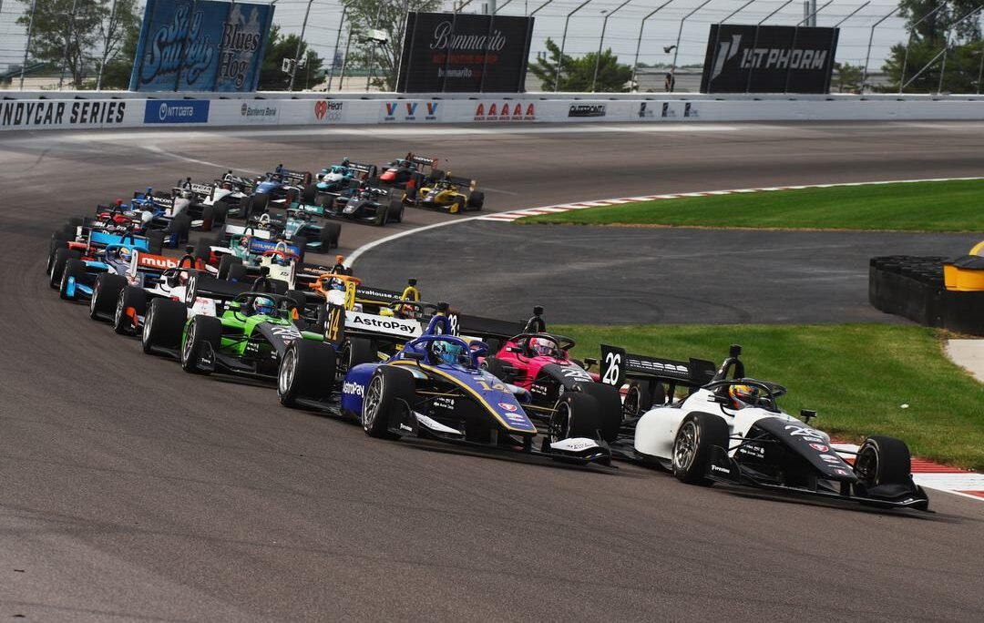 RICARDO ESCOTTO DESAFÍA EL ÓVALO DE ILLINOIS Y SUMA PUNTOS CLAVE EN LA INDY NXT
