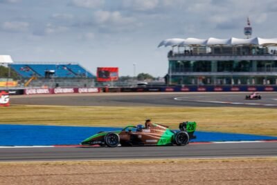 Ricardo Escotto suma valiosa experiencia y demuestra sólida adaptación en la FIA Fórmula 3 en Silverstone